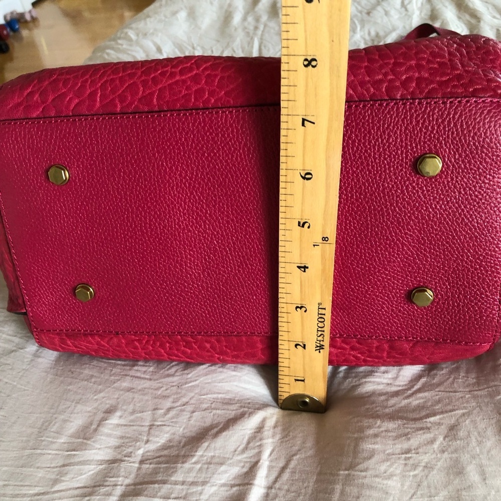 NWOT Cranberry Red Pebble Leather Large Satchel Crossbody Barrel Bag - Picture 14 of 15